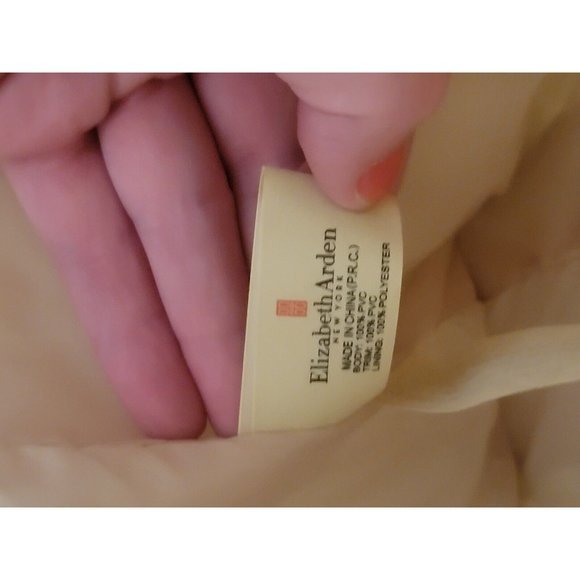 Elizabeth Arden Gold Tote Bag with Magentic Snap Close Geometric 15" tall - Picture 6 of 8